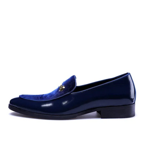 Ashour's Loafers & Monkstrap Loafers made the way they should be. When you are looking for ultimate comfort and ease, Loafers will always come through. Distinguished by substantial stitching along the toe-box, the Lambert loafers boast a casual, yet elega