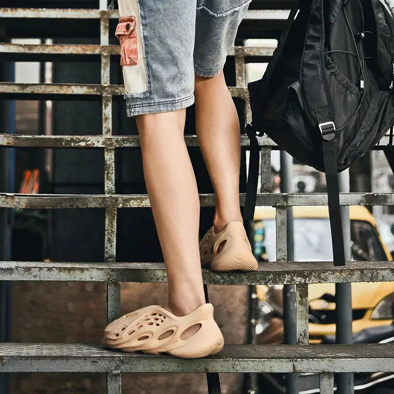 Foamy - Men's comfortable Yeezy style foam runners/slippers/sandals