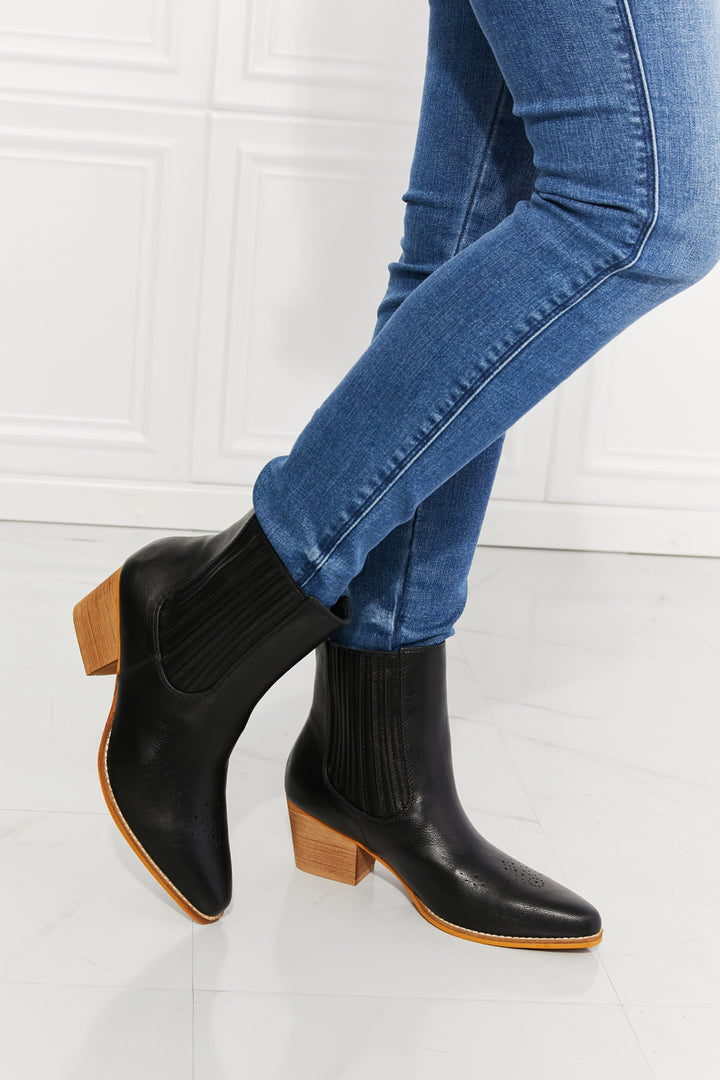 Love the Journey - Stacked Heel Chelsea Boot in Black - Ashour Shoes