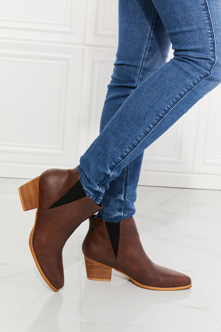 Back At It - Point Toe Bootie in Chocolate For women - Ashour Shoes