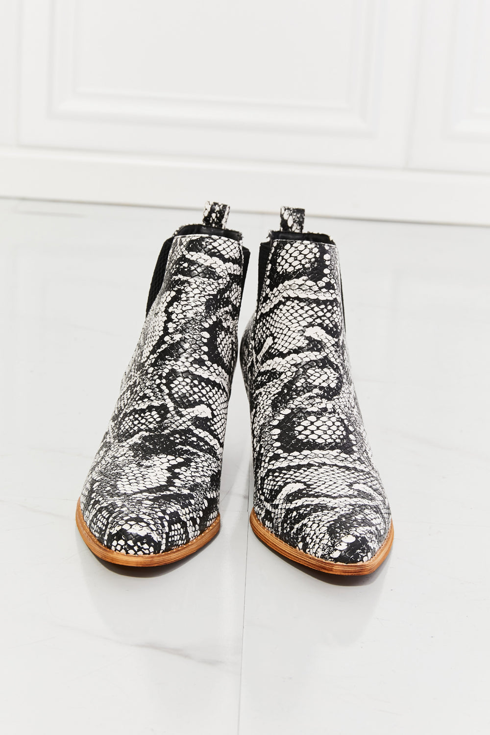 Back At It - Point Toe Bootie in Snakeskin For women - Ashour Shoes