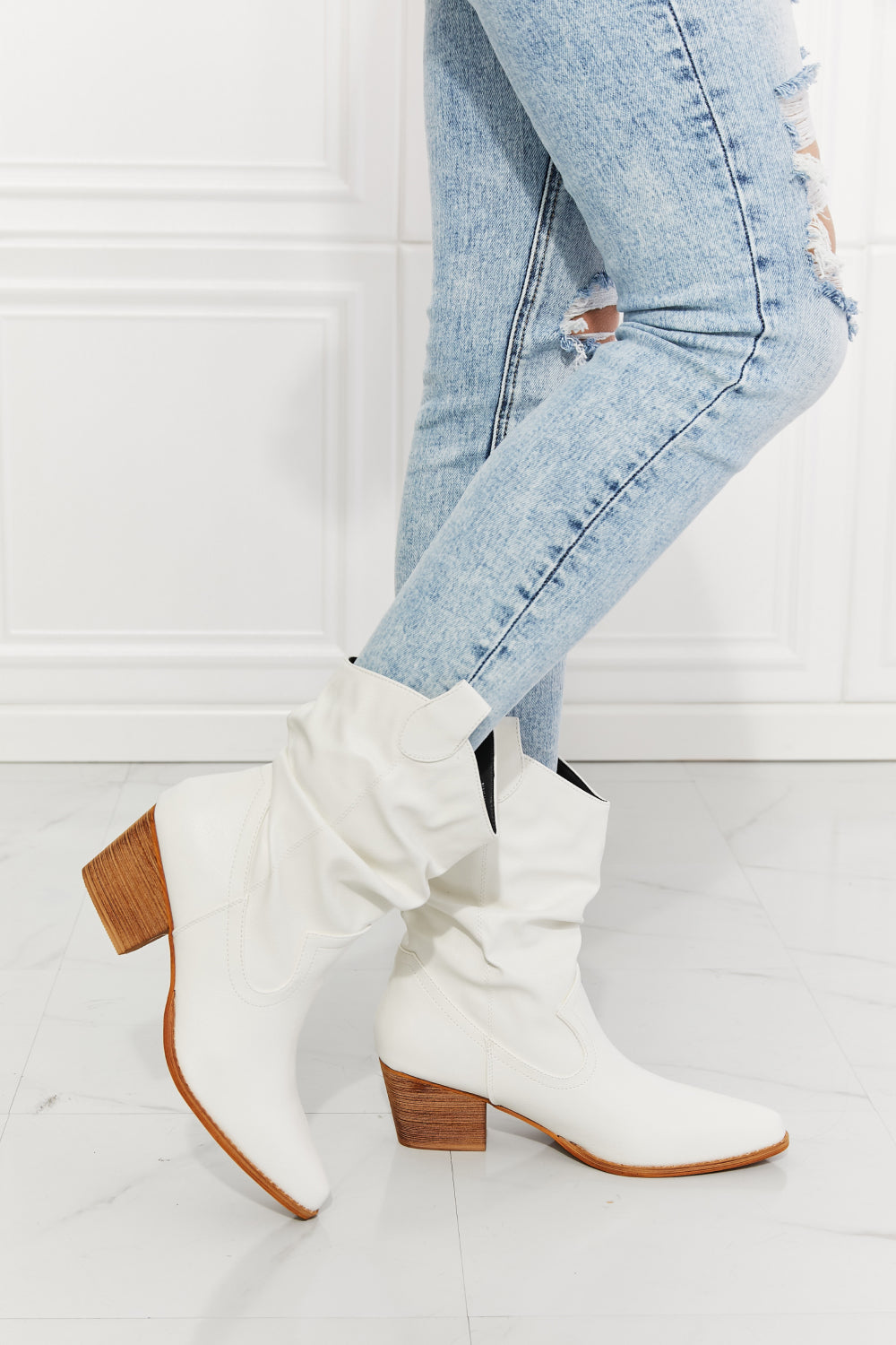 Texas Scrunch - Cowboy Boots in White For women - Ashour Shoes