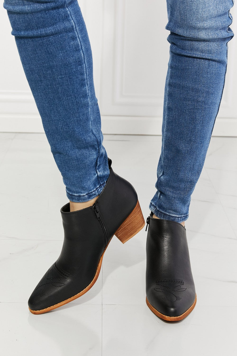 Trusty - Embroidered Crossover Cowboy Bootie in Black