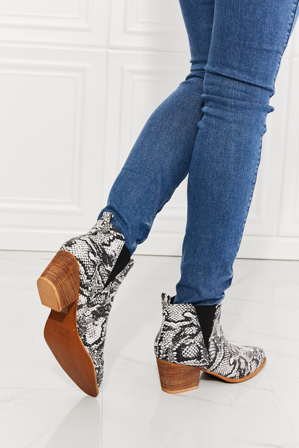 Back At It - Point Toe Bootie in Snakeskin For women