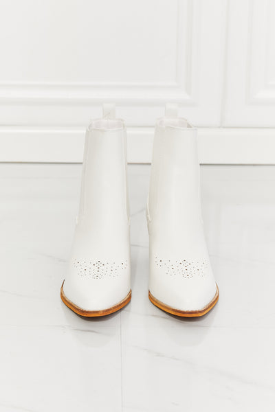 Love the Journey - Stacked Heel Chelsea Boot in White For women