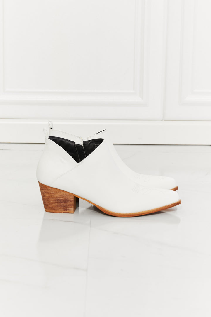 Trusty2 - Embroidered Crossover Cowboy Bootie in White - Ashour Shoes