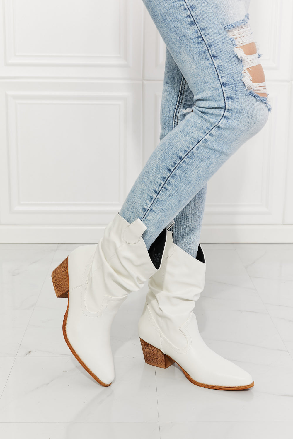 Texas Scrunch - Cowboy Boots in White For women - Ashour Shoes