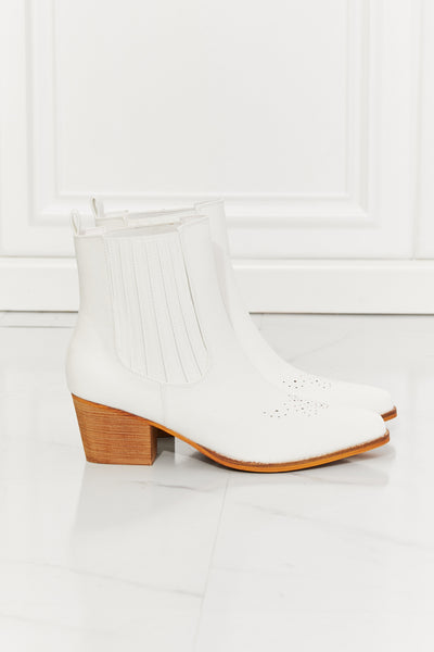 Love the Journey - Stacked Heel Chelsea Boot in White For women